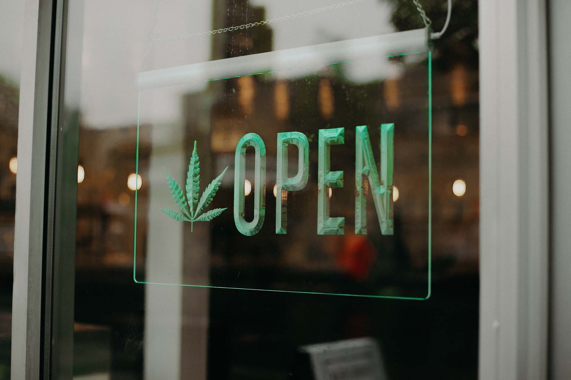 How to Choose the Right CBD Online Store